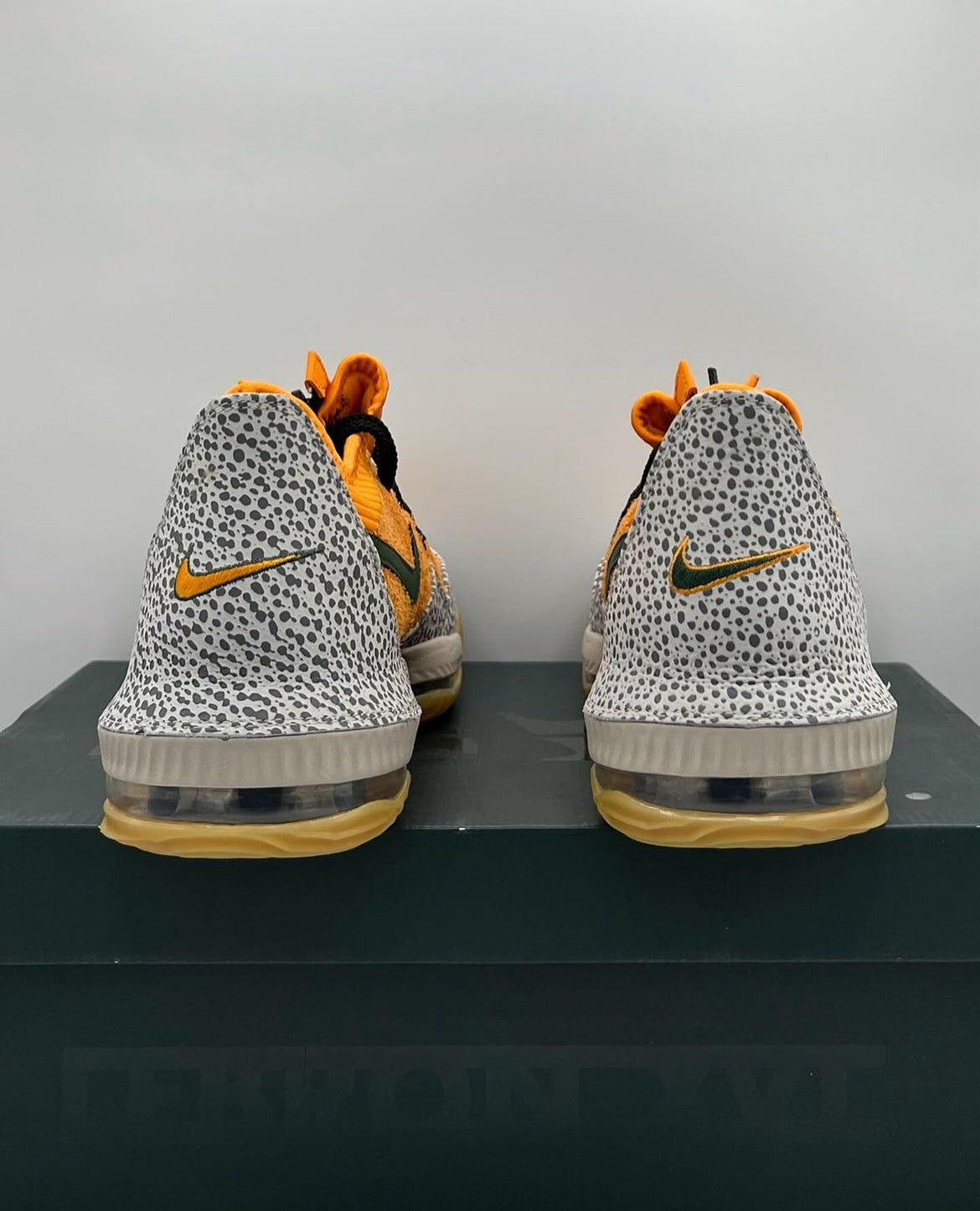 Nike LeBron 16 Low Atmost Safari Size 10 Brand New