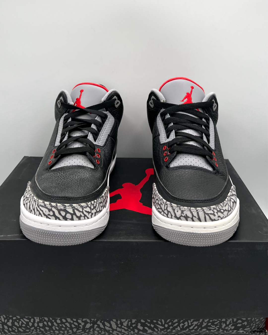 Air Jordan 3 Retro Black Cement 2018 Size 8.5 Brand New