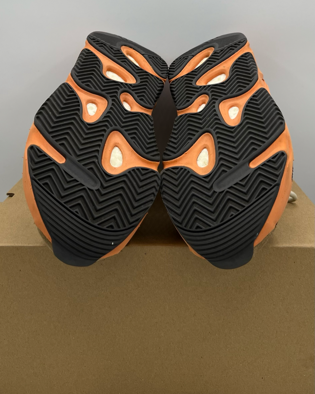 Adidas Yeezy Boost 700 Enflame Amber Size 13.5 Pre-Owned