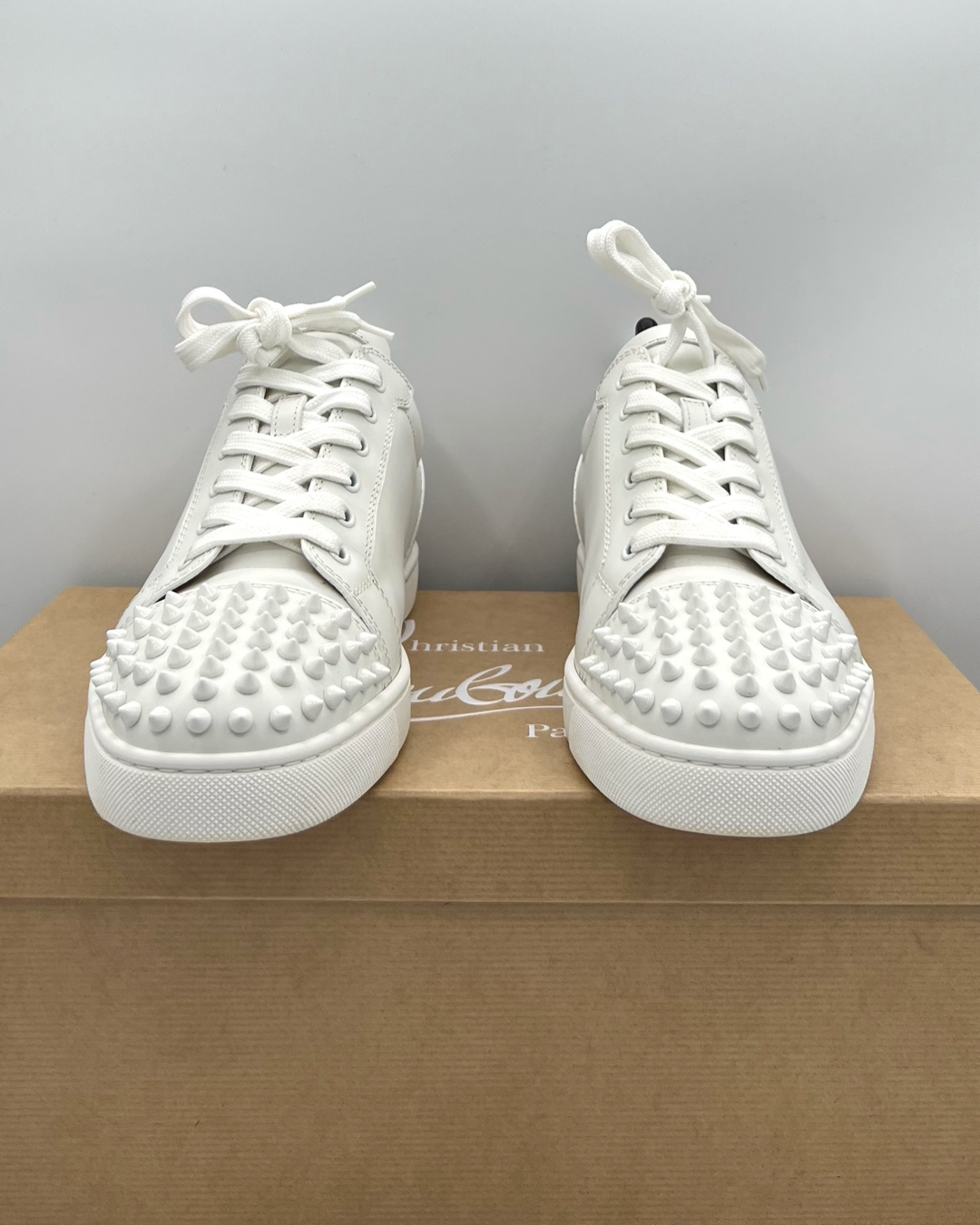 Christian Louboutin Louis Junior Spikes Flat Calf White Men’s Size 41 Pre-Owned