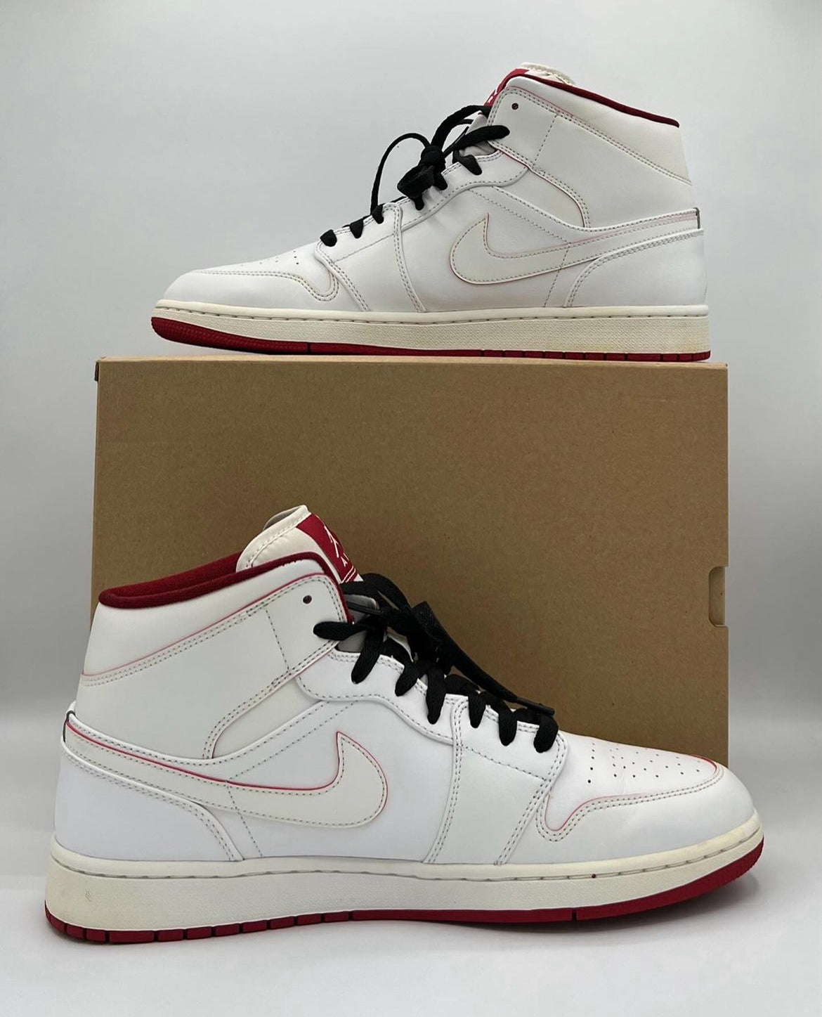 Air Jordan 1 Retro Mid White Gym Red Size 12 Pre-Owned