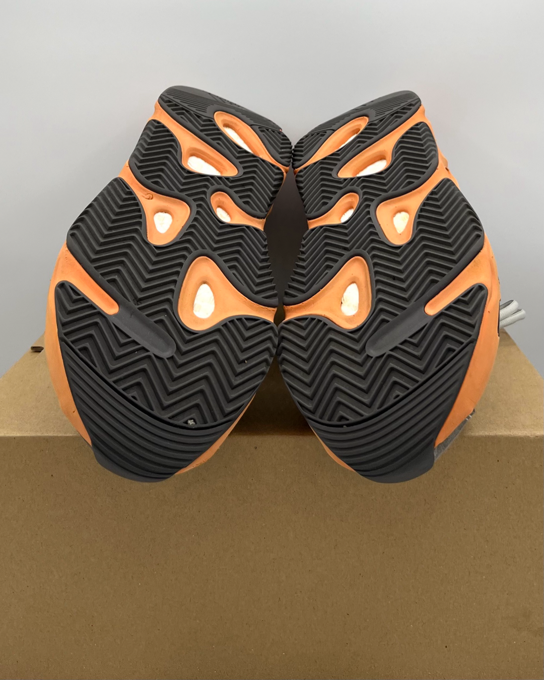 Adidas Yeezy Boost 700 Washed Orange Size 14 Pre-Owned