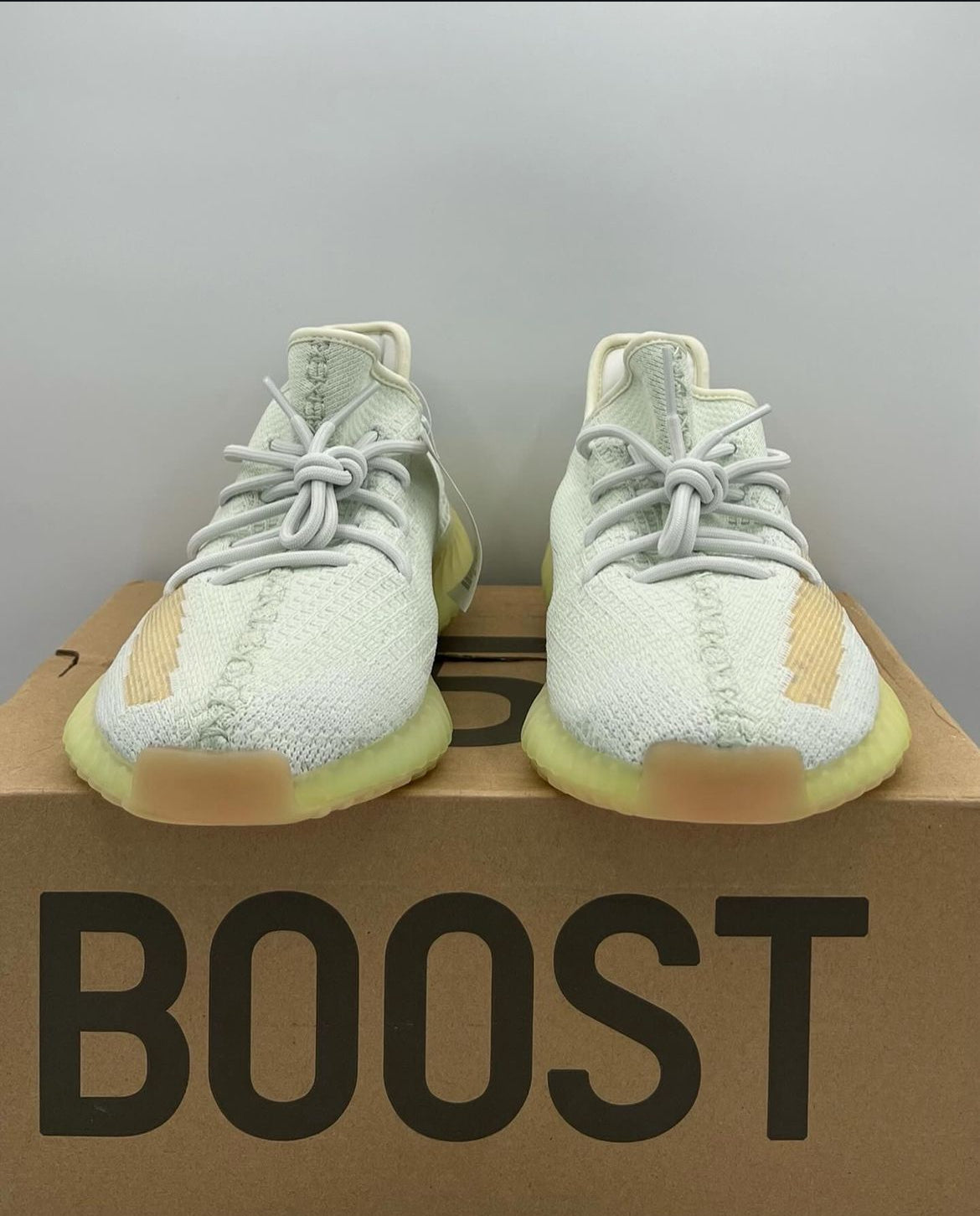 Adidas Yeezy Boost 350 V2 Hyperspace Size 10.5 Brand New