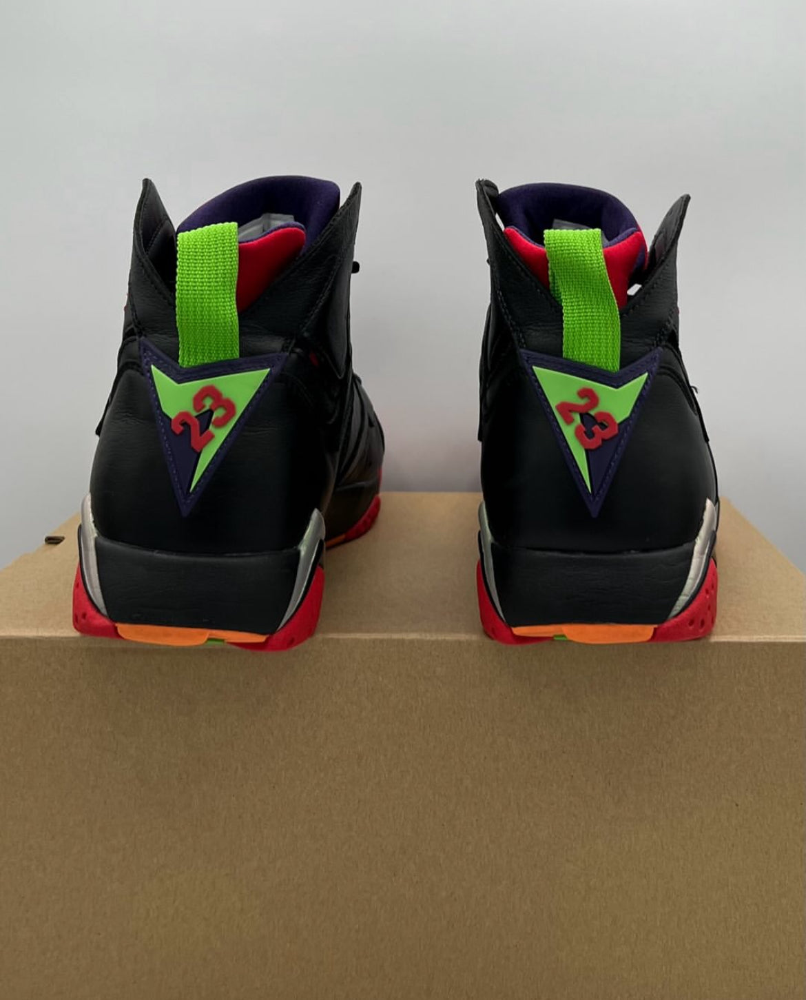 Air Jordan 7 Retro Marvin The Martian Size 10 Pre-Owned