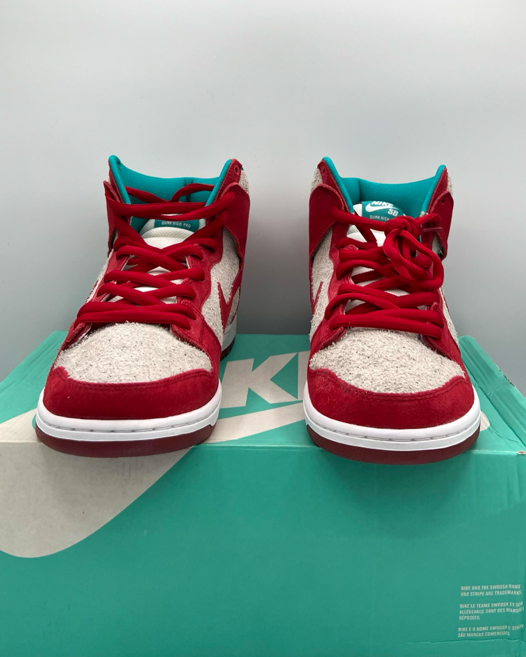 Nike SB Dunk High Dr. Seuss Size 11.5 Brand New