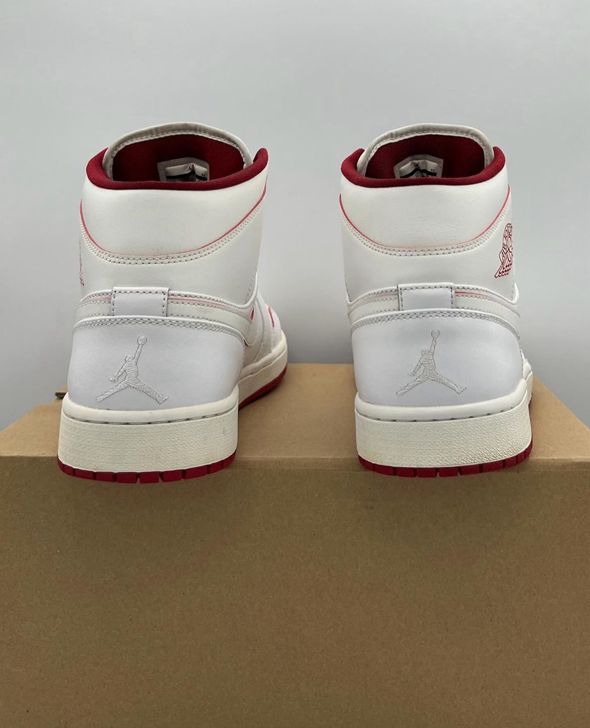 Air Jordan 1 Retro Mid White Gym Red Size 12 Pre-Owned