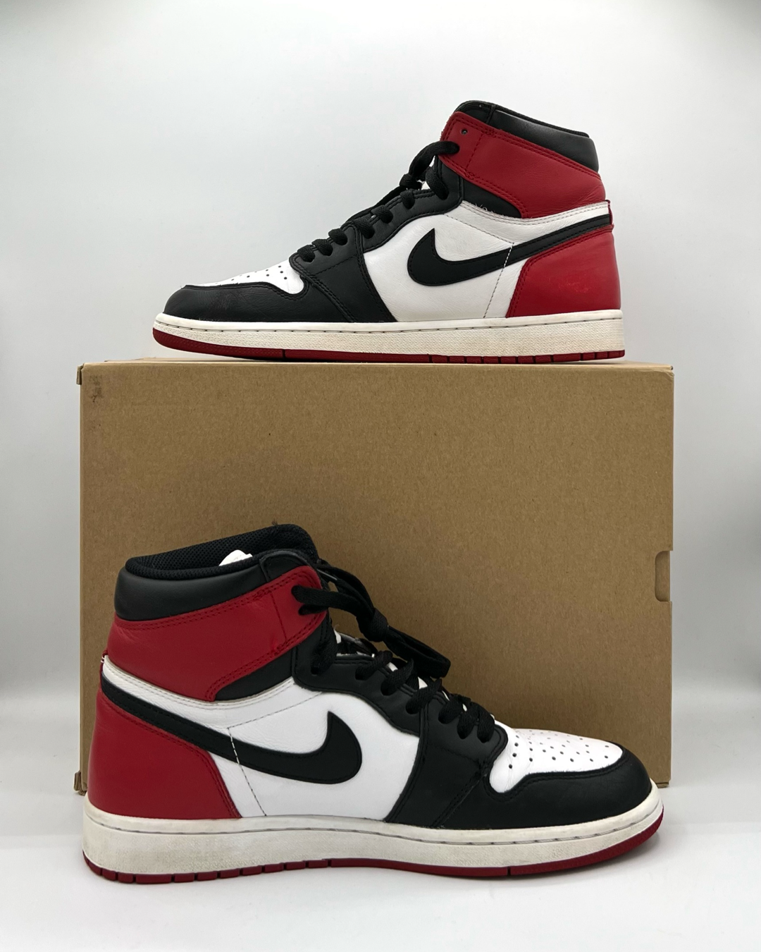 Air Jordan 1 Retro High OG Black Toe 2018 Size 10 Pre-Owned