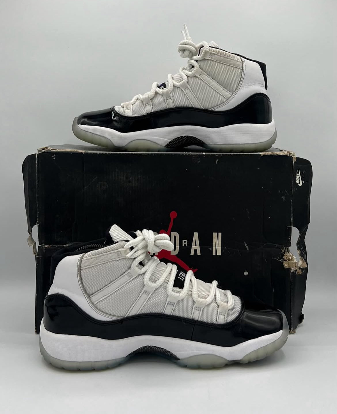 Air Jordan 11 Retro GS Concord 2018 Size 7Y