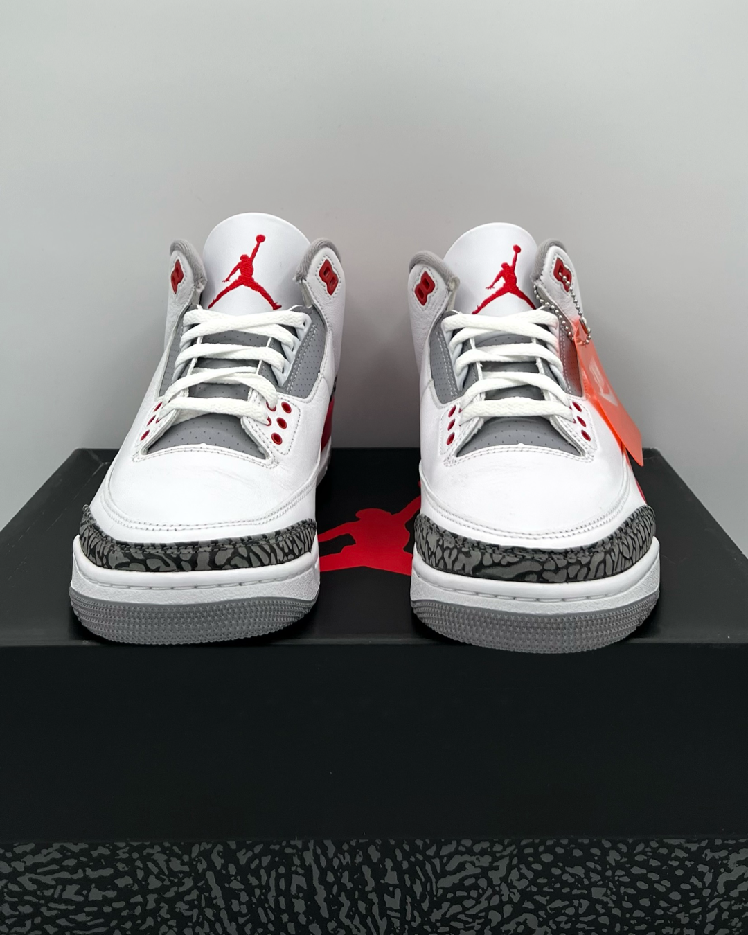 Air Jordan 3 Retro Fire Red 2022 Size 8.5 Brand New