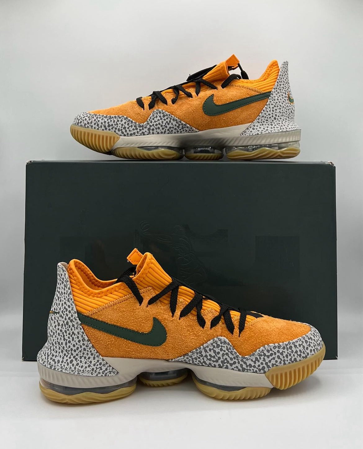 Nike LeBron 16 Low Atmost Safari Size 10 Brand New