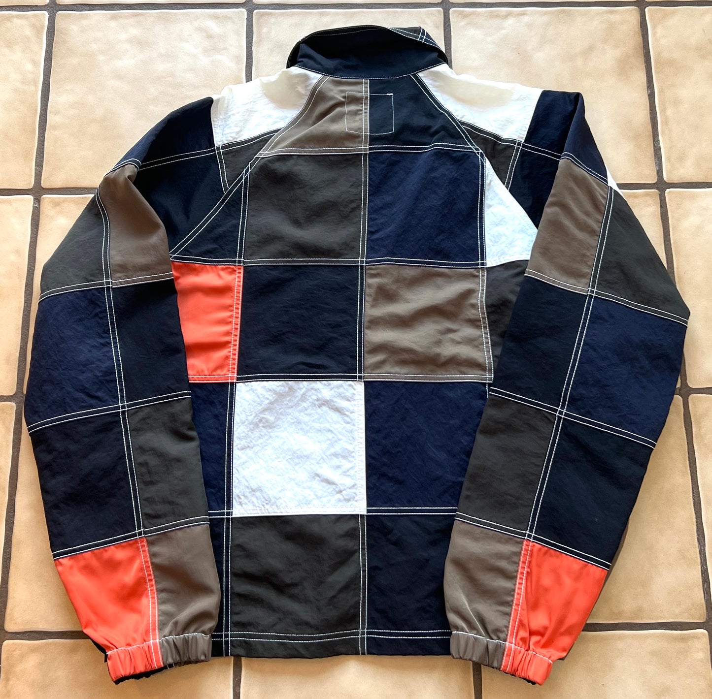 Round Two Flag Jacket Men’s Size Medium Pre-Owned