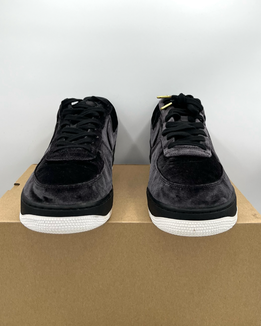 Nike Air Force 1 07 QS Velvet Rose Size 13 Pre-Owned