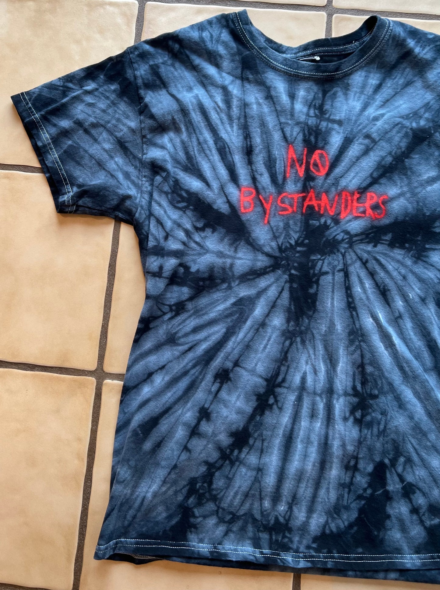 Travis Scott No Bystanders Tee Black Tie Dye Size Large Pre-Owned