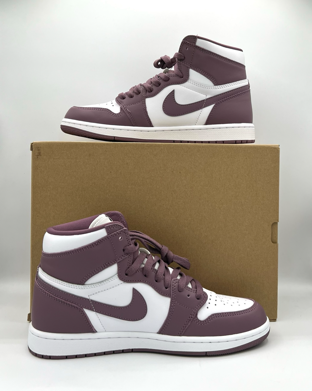 Air Jordan 1 Retro High OG Mauve Size 9.5 Pre-Owned