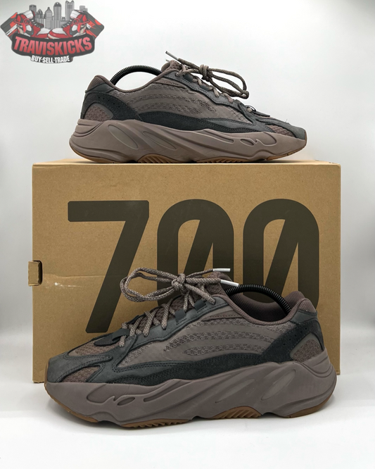 Adidas Yeezy Boost 700 V2 Mauve Size 10.5 Pre-Owned