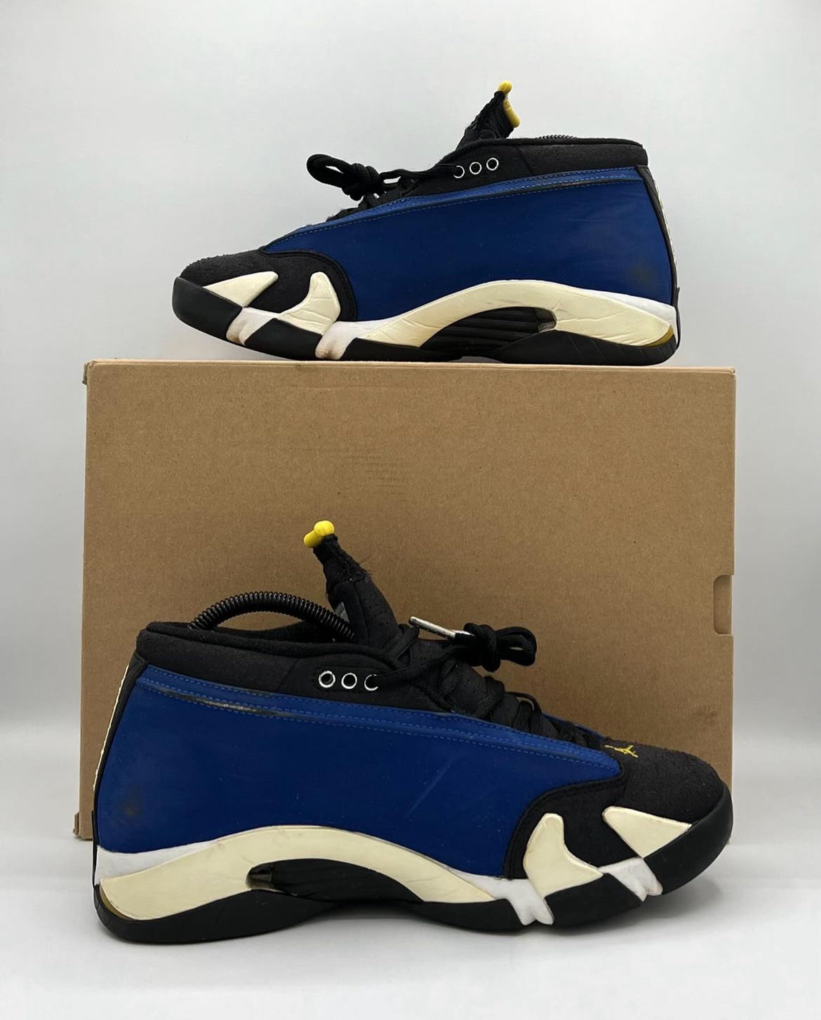 Air Jordan 14 Retro Laney 2015 Size 8 Pre-Owned