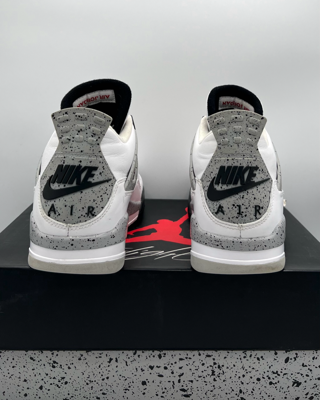 Air Jordan 4 Retro OG White Cement 2016 Size 12 Pre-Owned