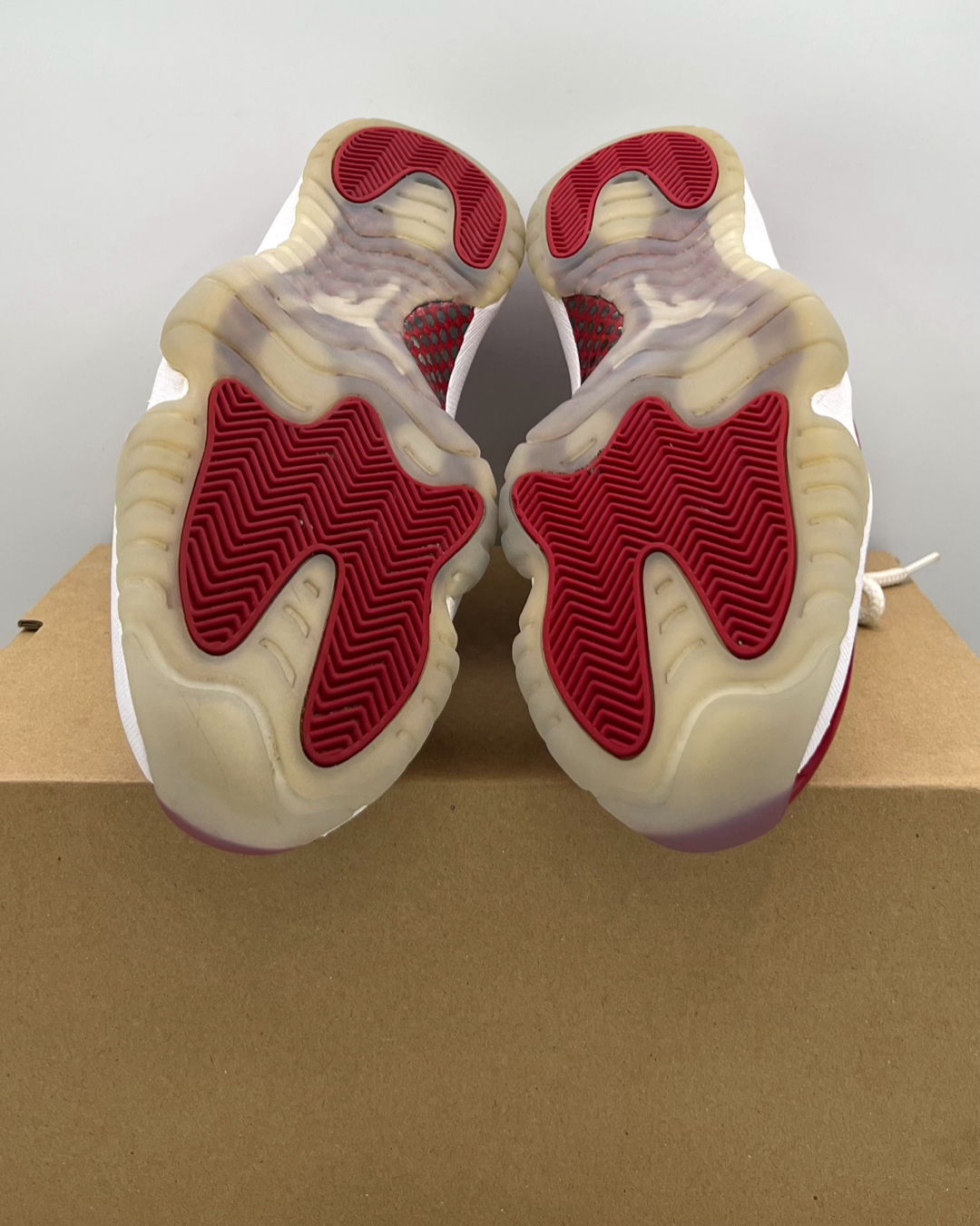 Air Jordan 11 Retro Cherry Size 10.5 Pre-Owned